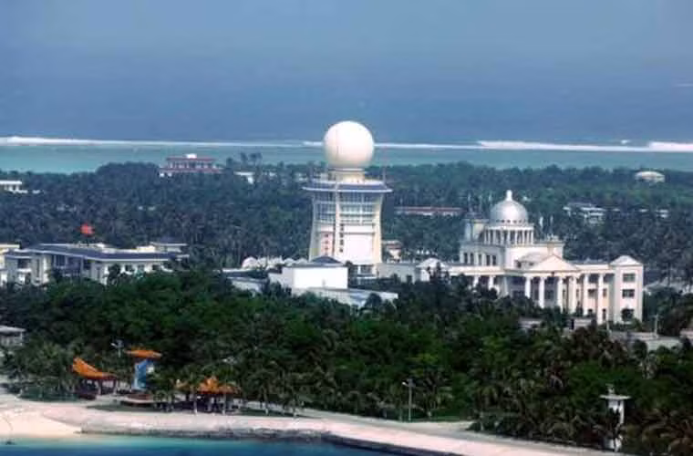 Các công trình Trung Quốc xây dựng trái phép trên đảo Phú Lâm, thuộc quần đảo Hoàng Sa của Việt Nam.