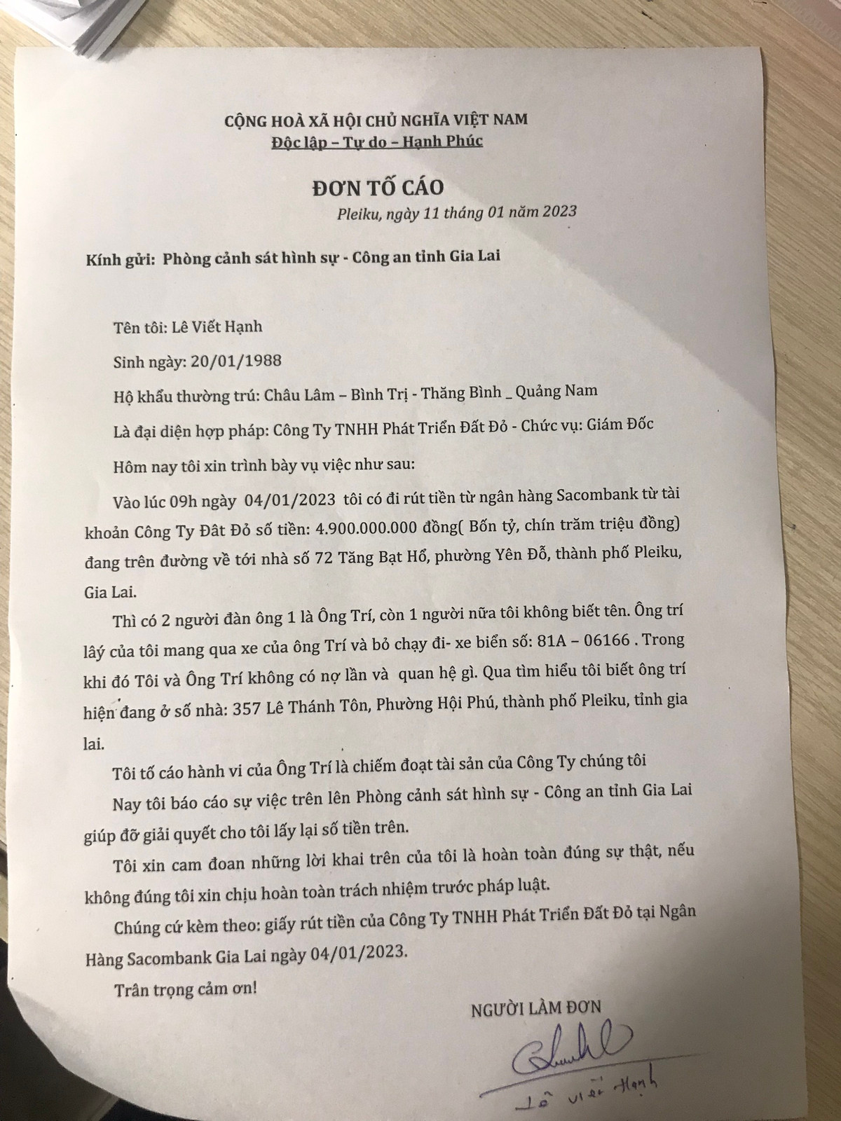 Vu trinh bao bi cuop 4,9 ty: Nhieu tinh tiet can duoc lam ro