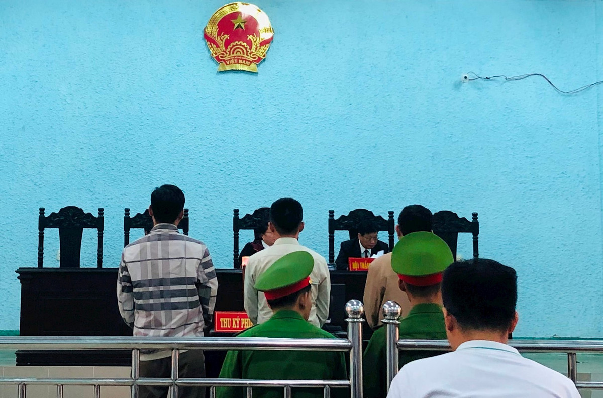 Tuyên án nguyên Giám đốc Sở Nội vụ Gia Lai và thuộc cấp Tuyen an nguyen Giam doc So Noi vu Gia Lai va thuoc cap