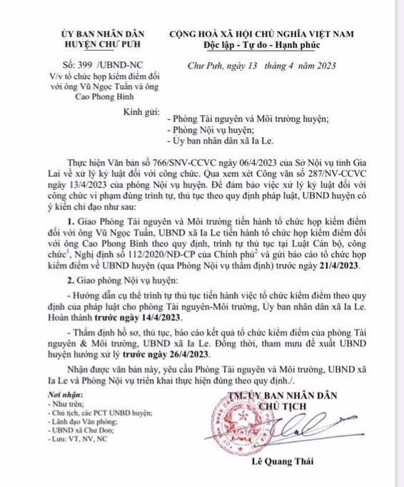 Gia Lai: Thong tin moi vu cong chuc bi buoc thoi viec