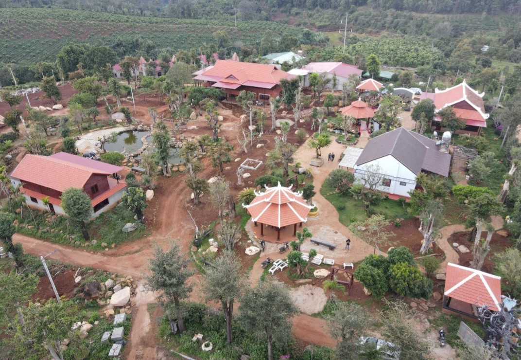 Gia Lai: Cach chuc mot chu tich xa vi de xay dung trai phep