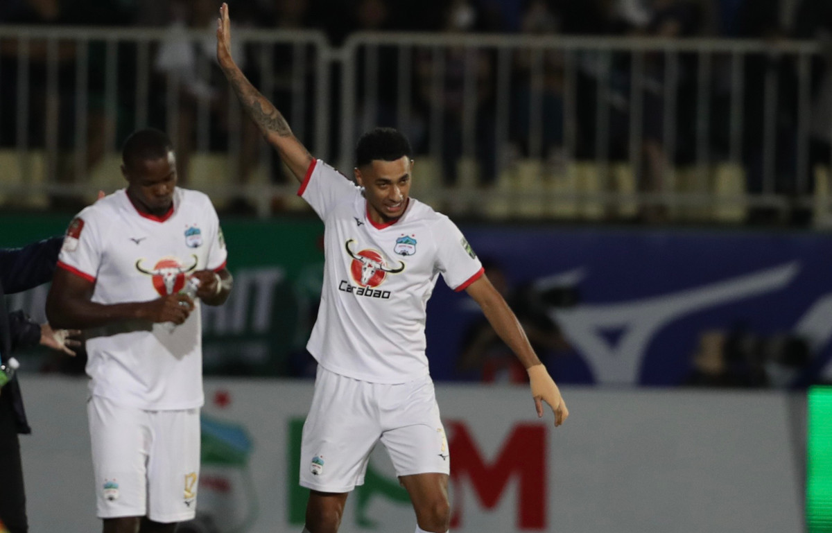 Hoa Cong an Ha Noi, HAGL van chua biet mui thang tai V-League 2023-Hinh-3