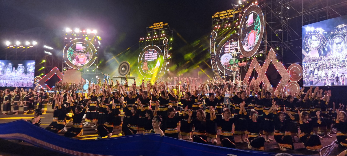 Chính thức khai mạc Tuần Văn hóa Du lịch Gia Lai 2023 - Hình 3 Chinh thuc khai mac Tuan Van hoa Du lich Gia Lai 2023-Hinh-3