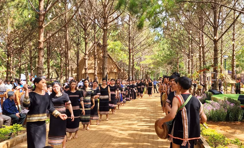 Nhiều hoạt động thiết thực, ý nghĩa, góp phần xây dựng nền văn hóa Việt Nam tiên tiến, đậm đà bản sắc dân tộc trên địa bàn. 