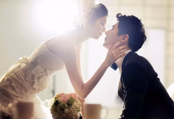 Lay chong tuoi nay cac chi em chi viec nghi ke tieu tien