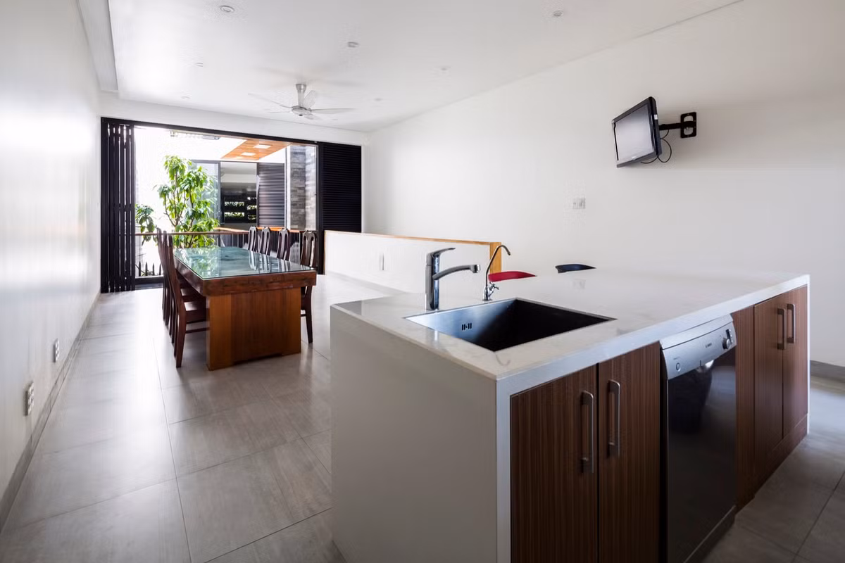 Các gian phòng đều có ánh sáng tự nhiên chiếu sáng vào ban ngày.