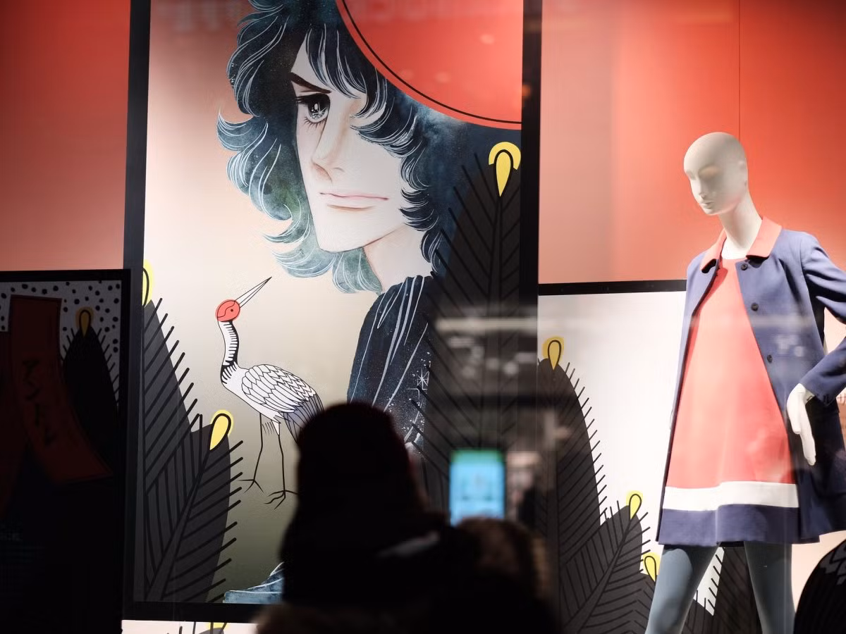 Isetan - Tokyo, Nhật Bản: Isetan ở Tokyo được coi là cửa hàng thời trang sành điệu nhất đất nước này. Nơi đây còn có một tầng dành riêng cho các nhà thiết kế Nhật Bản, cũng như các cửa hàng pop-up và khu phức hợp độc đáo.