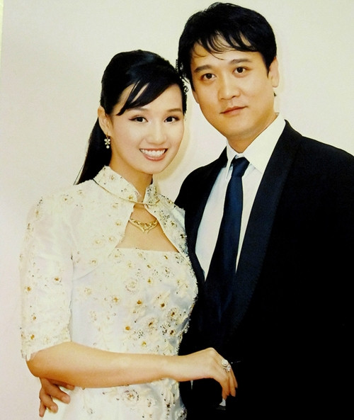 Lã Thanh Huyền – xe sang 4 tỷ: Khi sự nghiệp đang ở thời điểm đỉnh cao, Lã Thanh Huyền bất ngờ kết hôn với doanh nhân hơn mình 12 tuổi và hạn chế tham gia các hoạt động showbiz để tập trung làm hậu phương vững chắc cho chồng.