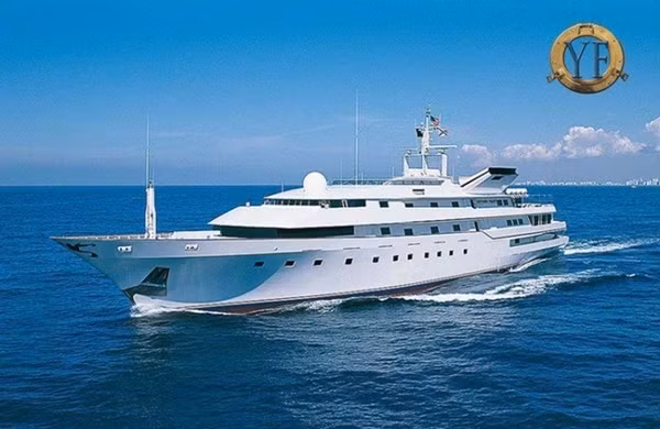 Vào tháng 9/1990, hai tháng sau khi mua lại, Trump bán Amels cho doanh nhân người Mỹ Peter Kutell do vấn đề tài chính, theo Deseret News.