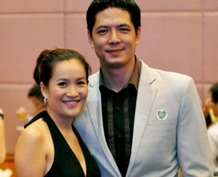 MC, siêu mẫu Bình Minh: Năm 2008, Bình Minh gây bất ngờ khi kết hôn với doanh nhân Anh Thơ - giám đốc marketing khách sạn Caravelle ở TP HCM khi đó.