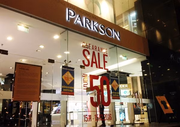 Tiếp tục một giáng sinh buồn với Parkson.