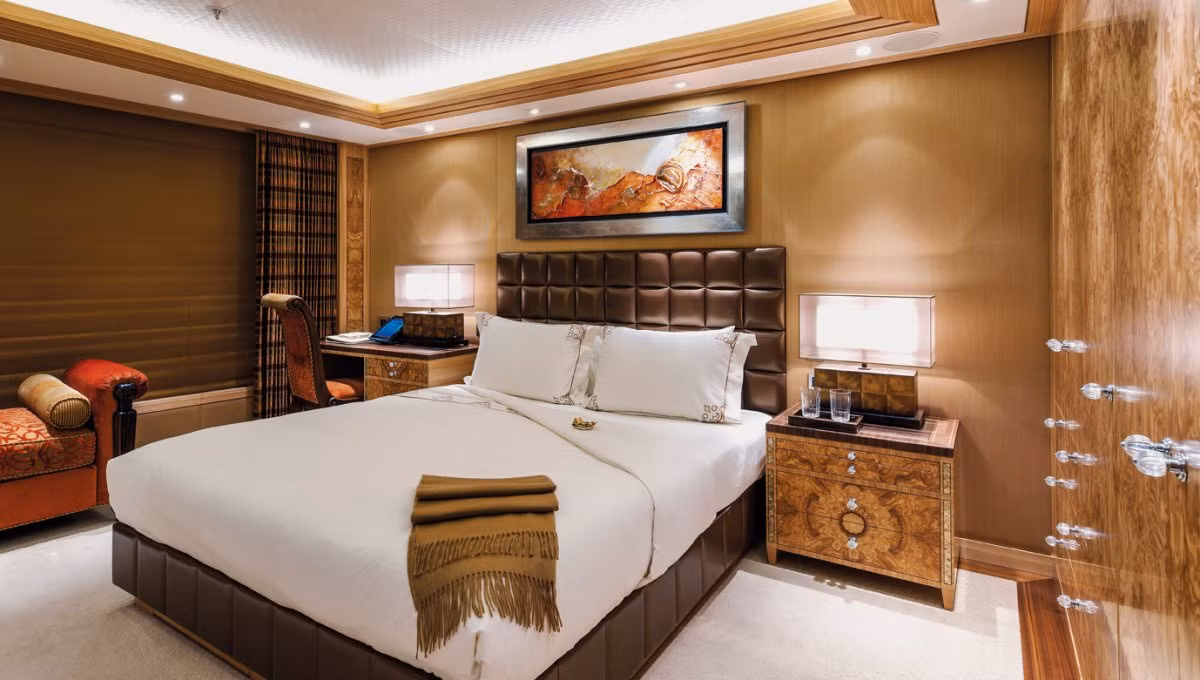 Hầu hết phòng trên du thuyền đều được thiết kế sang trọng và rộng rãi.