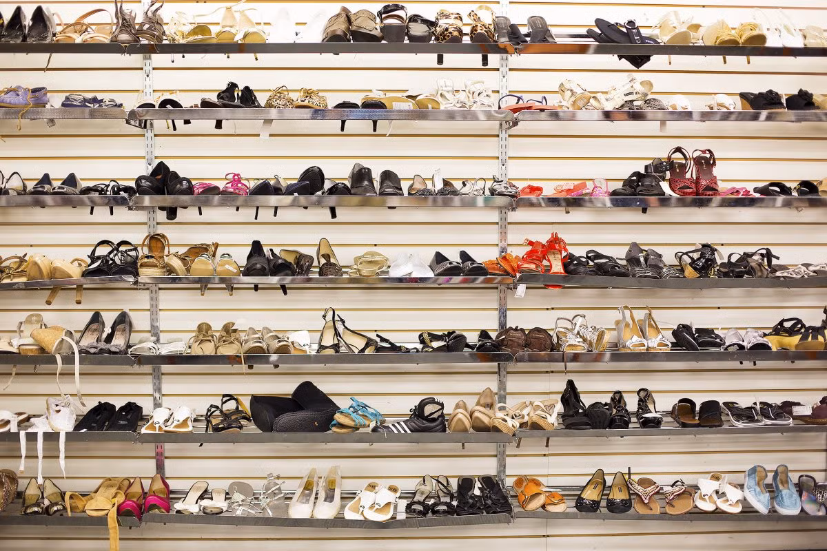 Mỗi ngày, cửa hàng chuyên bán đồ thất lạc được bổ sung 7.000 mặt hàng mới.