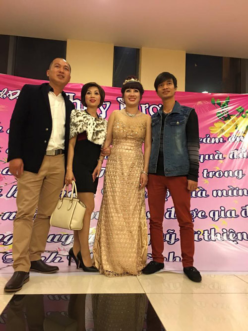 Ông bầu của một ca sĩ tham gia bữa tiệc này tiết lộ trên Dân Việt, để tổ chức tiệc sinh nhật lần thứ 37 cho vợ, vị đại gia có tên Đường đã phải chuẩn bị trước đó một tháng để dàn dựng chương trình, lựa chọn khách mời, ca sĩ, chọn địa điểm, lên ý tưởng. Ảnh: Internet.