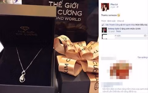 Dịp 20/10/2014, Pha Lê đăng tải hình ảnh món quà xa xỉ là phụ kiện dây đeo kim cương, thuộc một thương hiệu có tiếng. Pha Lê tỏ ra rất thích thú và vui vẻ khi nhận được món quà hợp phong cách. Ảnh: FBCN.