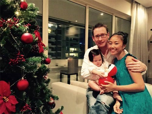 Đoan Trang: Sau khi lập gia đình, Đoan Trang thường xuyên đi về giữa Việt Nam và Thụy Điển. Không gian sống của vợ chồng nữ ca sĩ tại trời Tây phóng khoáng và gần gũi thiên nhiên. Ảnh: Internet.