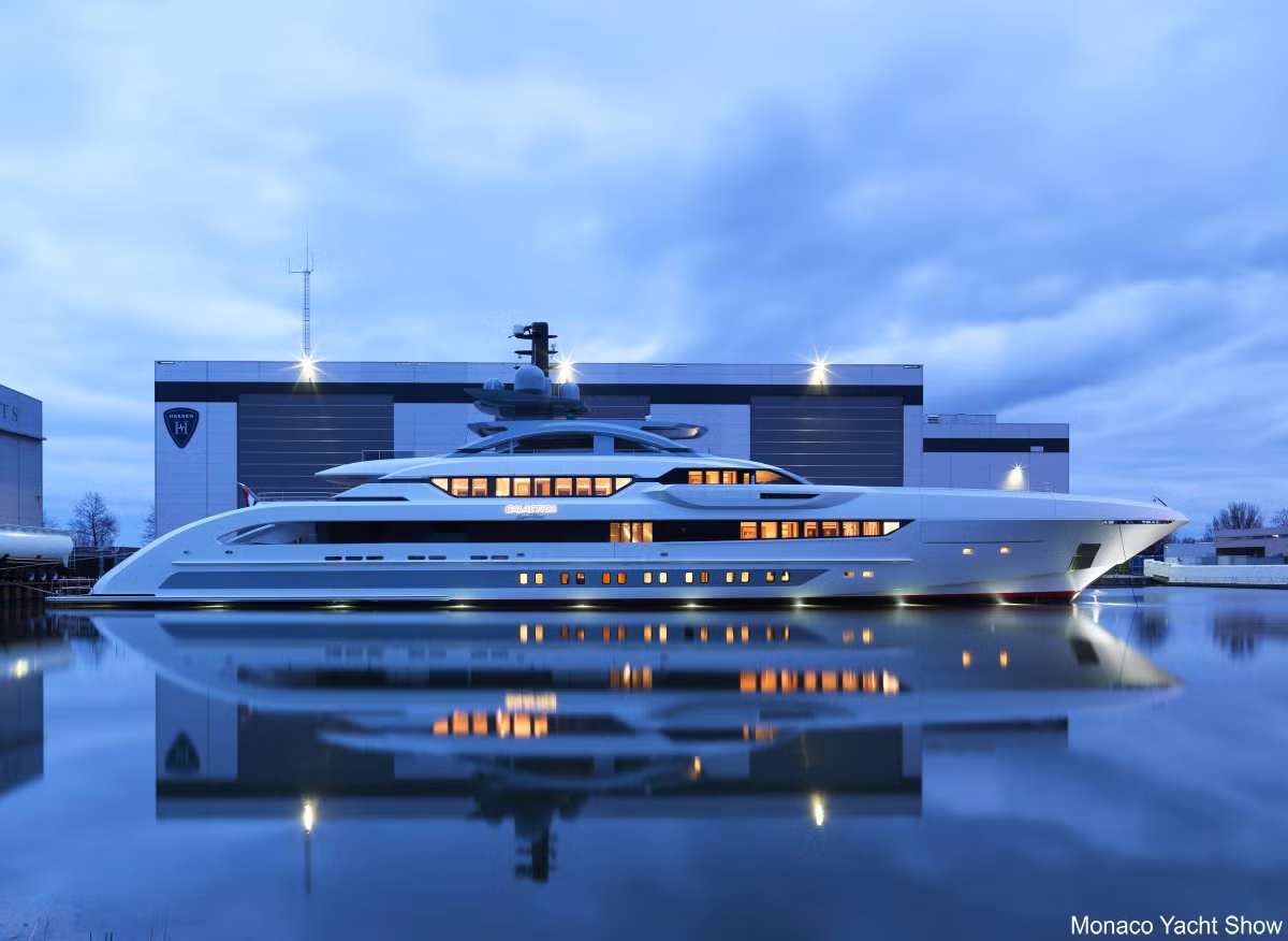 Những chiếc du thuyền sang trọng tại Monaco Yatch Show có giá khởi điểm là 1 triệu USD/m, đưa tổng giá trị chiếc thuyền lên 78 triệu USD.