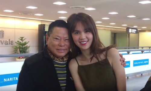 Mối tình này đang gây sự chú ý của dư luận không chỉ bởi độ chênh lệch tuổi quá lớn (27 - 72) mà còn bởi độ giàu có của tỷ phú Hoàng Kiều. Nhiều người cho rằng, Ngọc Trinh chấp nhận yêu Hoàng Kiều chỉ vì sự giàu có của vị đại gia. Nguồn ảnh: FBNV.