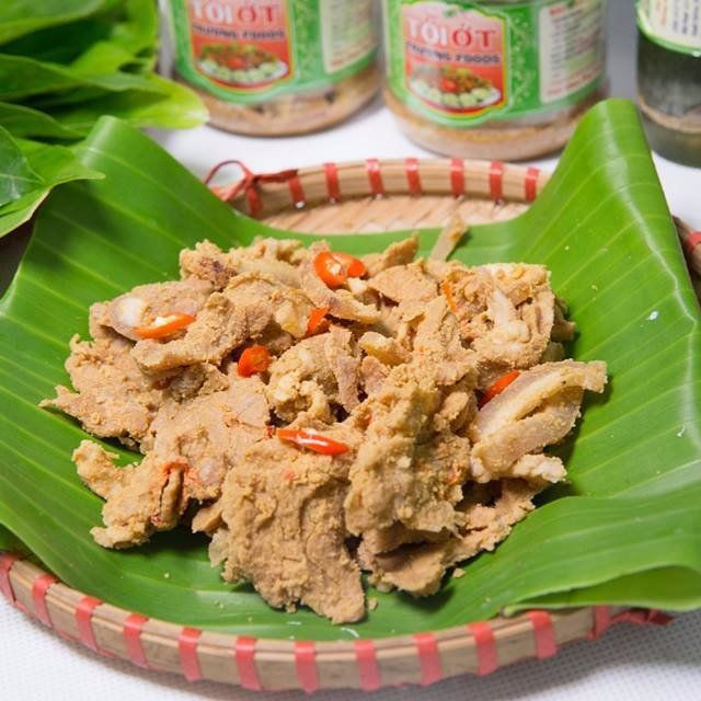 Tuy nhiên, mỗi gia đình lại có những bí quyết riêng trong chế biến món chịn xồm để tạo sự khác biệt về hương vị, phù hợp với nhu cầu thưởng thức của mình. Ảnh: lozi.