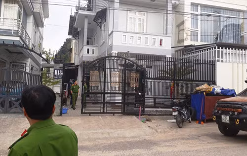 Công an tỉnh Lâm Đồng tiến hành khám xét căn biệt thư nơi nhóm đối tượng Tuấn thêu ở...