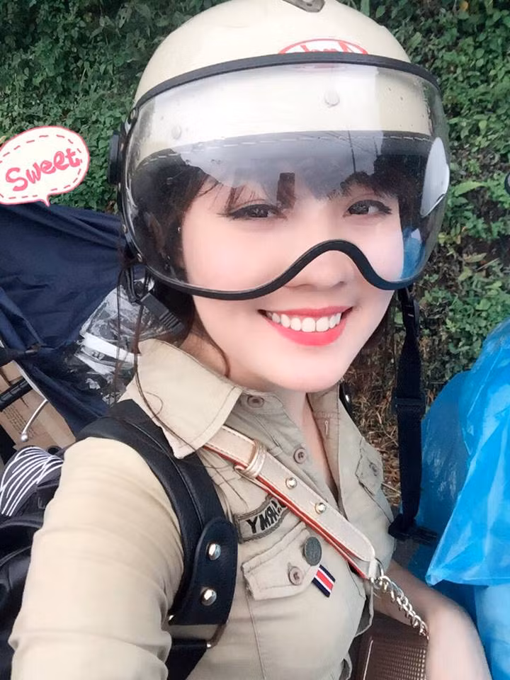 Được nhận khá nhiều lời khen về ngoại hình ưa nhìn, nhưng bên cạnh đó, từ ngày được nhiều người chú hơn, cô nàng cũng có lúc phải phiền lòng về những ý kiến, phán xét chủ quan và nhiều bình luận bôi xấu, khó nghe.