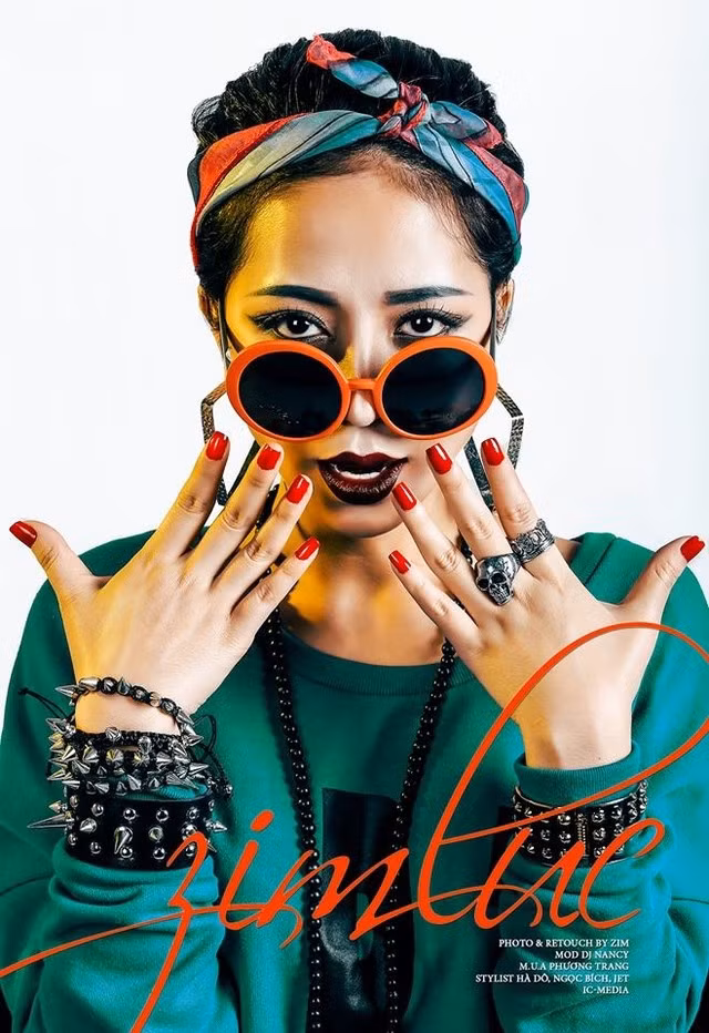 Thời điểm kinh doanh gặp khó khăn, Ngọc Nancy vẫn tranh thủ đi làm DJ, biểu diễn buổi tối, ban đêm. Áp lực công việc tăng cao, những hệ luỵ đến từ một nghề vốn bị nhiều điều tiếng như nữ DJ đã khiến Ngọc Nancy quyết định từ bỏ công việc này sau một thời gian khá dài.