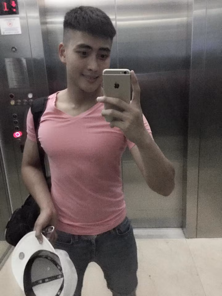 Với những nhân vật bất ngờ nổi tiếng trên mạng, việc hay bị nghi ngờ, dựng chuyện và soi mói về đời tư là điều khó tránh khỏi. Hiện tại Thái Bá Nam vẫn ngày ngày tập trung vào công việc chính của mình, hết mình làm nhiệm vụ, anh chàng cũng tỏ ra không bận tâm trước những lời đồn đoán không hay về mình và chưa đưa ra bất cứ lời giải thích nào.