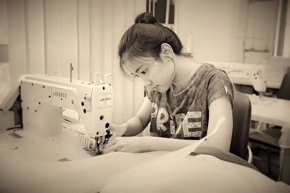 Được biết Phương Thảo sẽ tốt nghiệp vào tháng 7/2016. Sau khi ra trường, mong muốn của hot girl du học sinh này là được làm việc ở Pháo một thời gian để học hỏi thêm, tích luỹ kinh nghiệm trước khi trở về Việt Nam tìm sự ổn định.