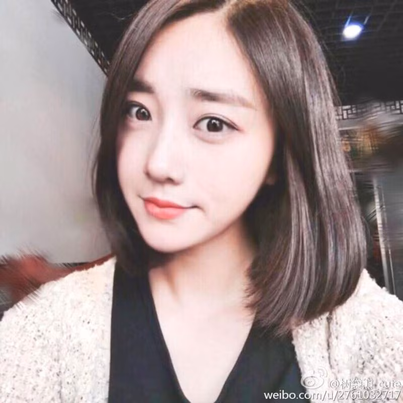 Ngoài tên thật và nơi sinh sống, công tác của Thụ Đại Hùng, dân mạng Trung Quốc hiện chưa phát hiện thêm bất cứ thông tin nào khác về hot girl cảnh sát này.