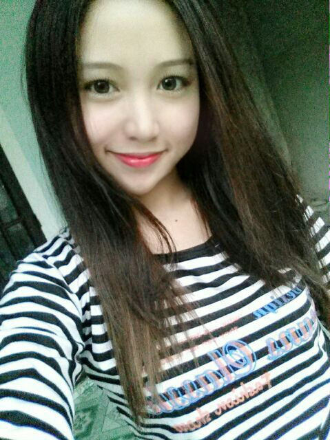 Được biết ca hát và cosplay cũng là hai sở thích khác ngoài game của Tống Nhật Lan Anh. Cô giáo hot girl thỉnh thoảng hóa trang thành các nhân vật hoạt hình, truyện tranh đến tham dự các lễ hội văn hóa Nhật Bản, các buổi giao lưu cosplay với phương châm "vui là chính". Hiện tại, Lan Anh hàng ngày vẫn đi dạy trẻ, thời gian rảnh cô chơi, thi đấu game và làm thêm công việc của một chuyên viên thiết kế đồ hoạ.