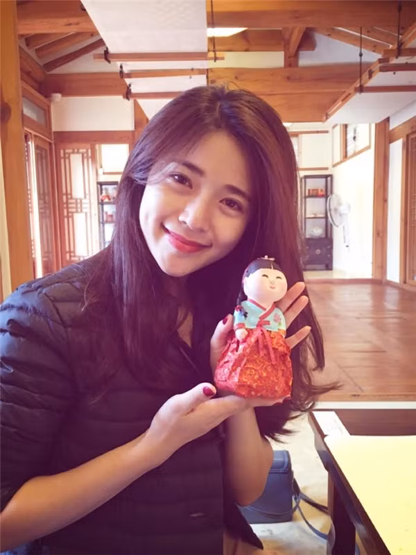 Một hình ảnh xinh đẹp của Mai Chi trong chuyến du lịch Hàn Quốc.