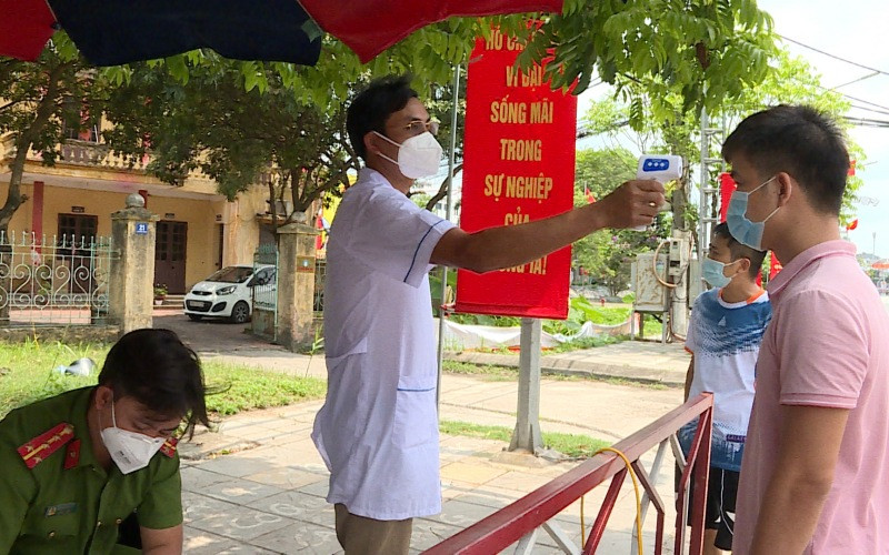 Vi sao nguoi dan Hung Yen ra khoi tinh phai bao cao chinh quyen?