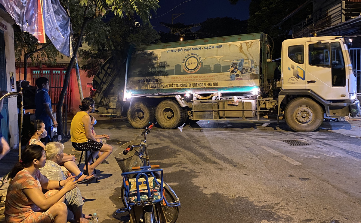 Nguyen nhan HN chua di doi nha may rac thai Urenco 7 va Urenco 13