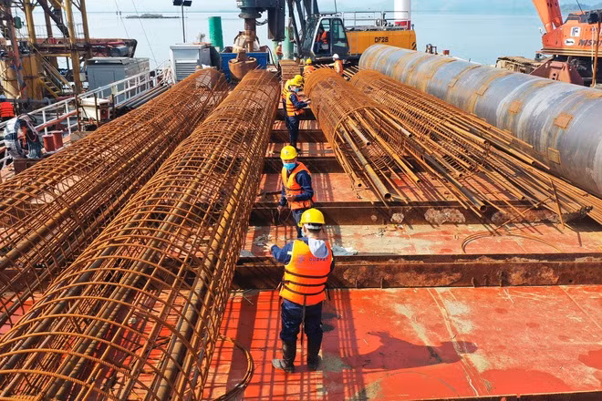 Cầu Vân Tiên được đánh giá là công trình mang ý nghĩa rất quan trọng đối với sự phát triển, đổi mới, trưởng thành của công nghệ thi công cầu đường Quảng Ninh nói riêng và Việt Nam nói chung. 