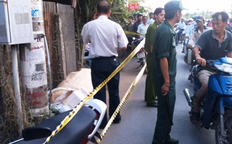 Ngay sau khi vụ án xảy ra, Cơ quan điều tra đã vào cuộc và nhanh chóng bắt được hung thủ là Nguyễn Hữu Tú, 22 tuổi, ngụ khối 4, thị trấn Núi Thành, Quảng Nam. Đối tượng này sát hại nạn nhân để cướp tài sản, sau đó bỏ vào bao tải đưa đi phi tang.