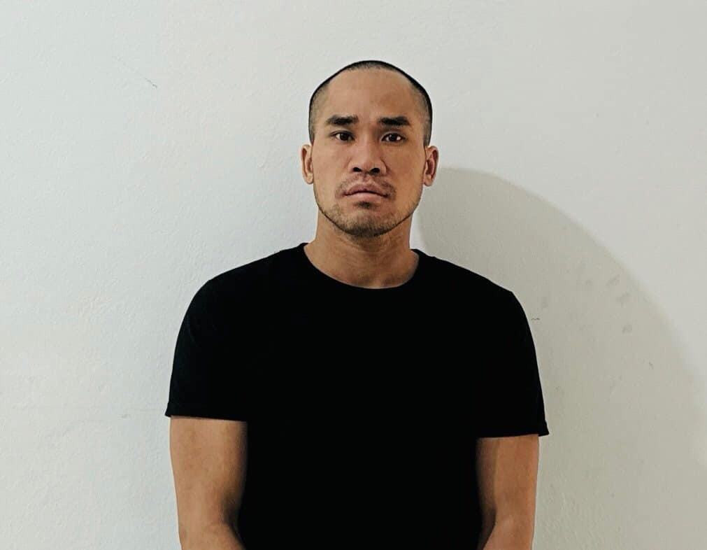 Đến nhà bạn gái chơi, người đàn ông trộm vàng mang đi bán Den nha ban gai choi, nguoi dan ong trom vang mang di ban