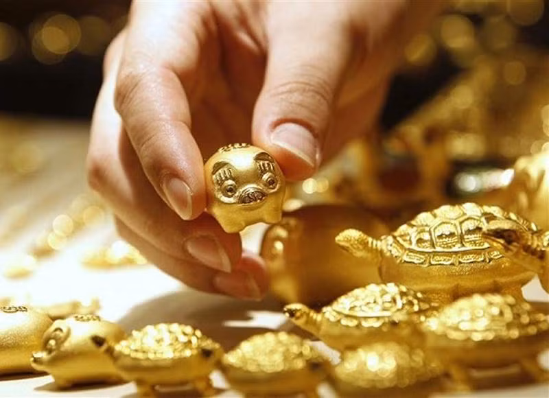 Tháng Chạp hay tháng 12 âm lịch vẫn được nhắc đến với câu nói" tháng củ mật cẩn thận cửa nẻo". Đây là thời điểm dễ xảy ra mất trộm cũng như những việc xui xẻo nên nhiều người phải nâng cao cảnh giác.