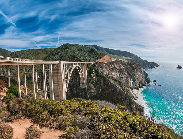 Và xếp thứ ba là thành phố biển xinh đẹp Santa Barbara, bang California (Mỹ).