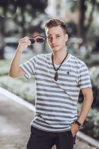 Tuy nhiên, anh khẳng định thời điểm hiện tại chỉ muốn có một cuộc sống ổn định mà thôi.