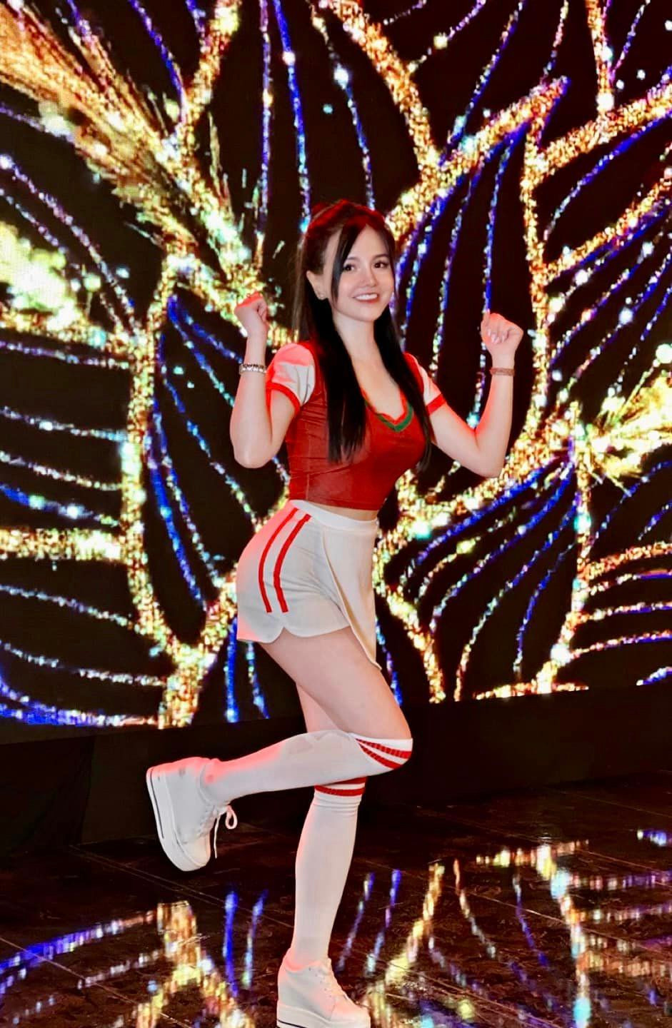 Nguyễn Lan Phương là gương mặt nổi bật trong dàn 32 hot girl "Nóng cùng World Cup 2022".