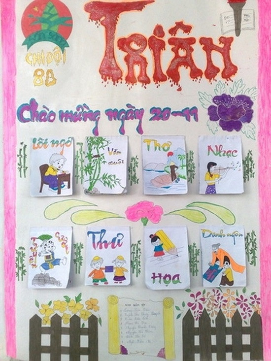 Hoa văn trang trí kèm theo vẽ tạo nên nét riêng của tờ báo tường.