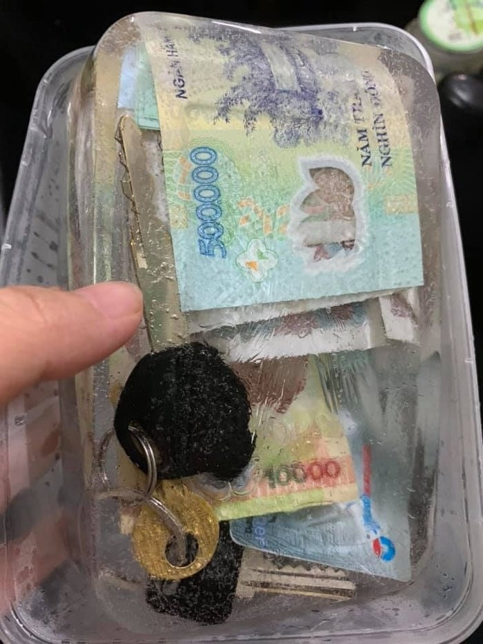 Những người "não cá vàng" thường xuyên quên đồ ở mọi nơi và không hề hay biết để đâu.