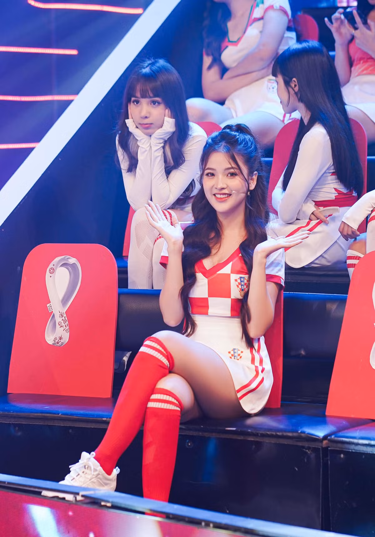 Nhan sac hot girl dai dien cho Croatia tai Nong cung World Cup 2022