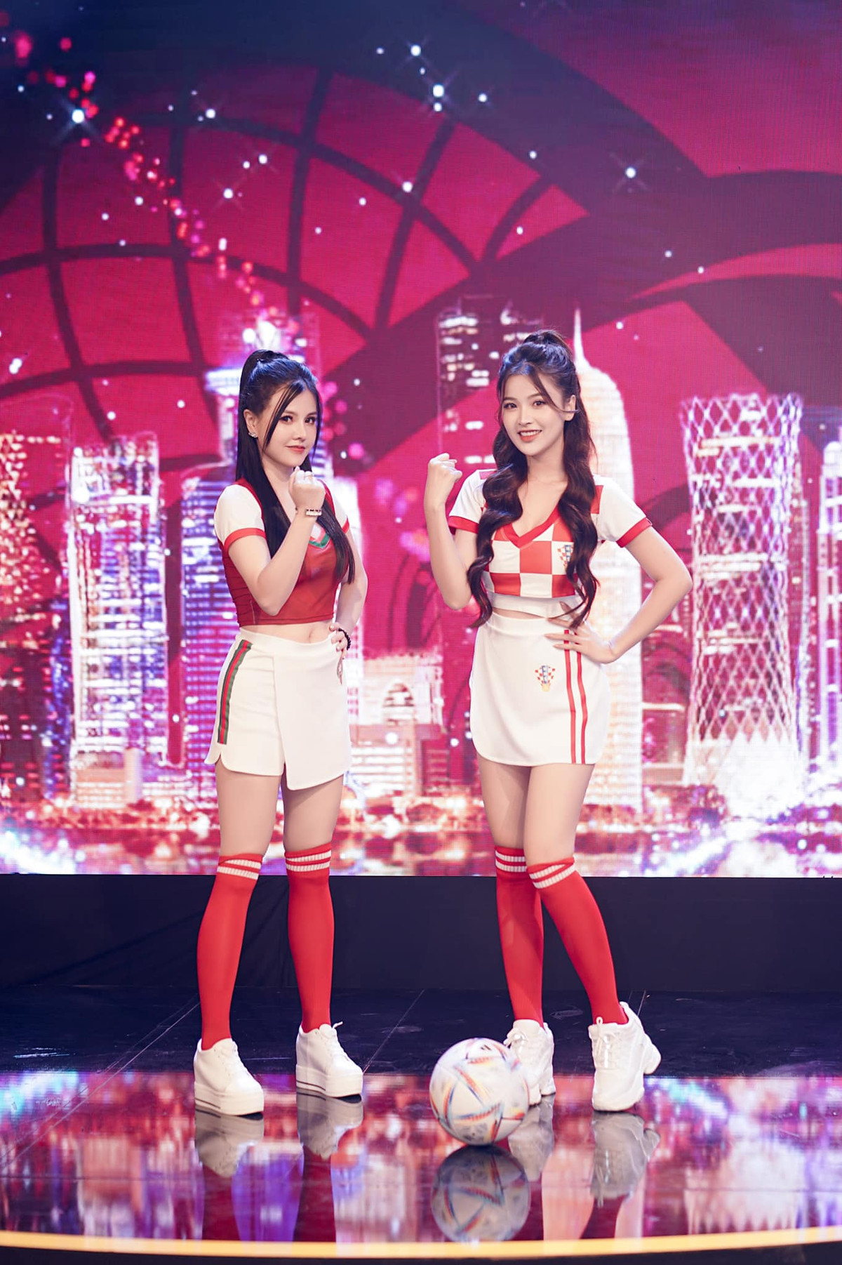 Hồng Trang cũng là sinh viên của Đại học văn hóa Hà Nội.