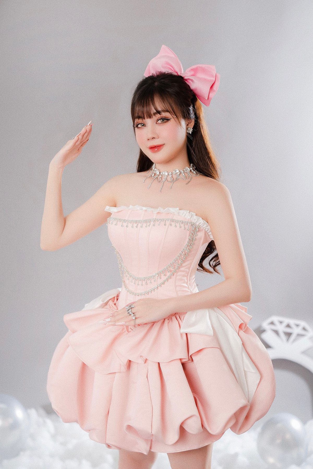 Phía Trọng Hưng cũng đứng ra tố vợ cũ là người sống không biết điều với gia đình chồng, cả 2 đã rạn nứt tình cảm khi kết hôn được vài tháng. Ảnh: FBNV