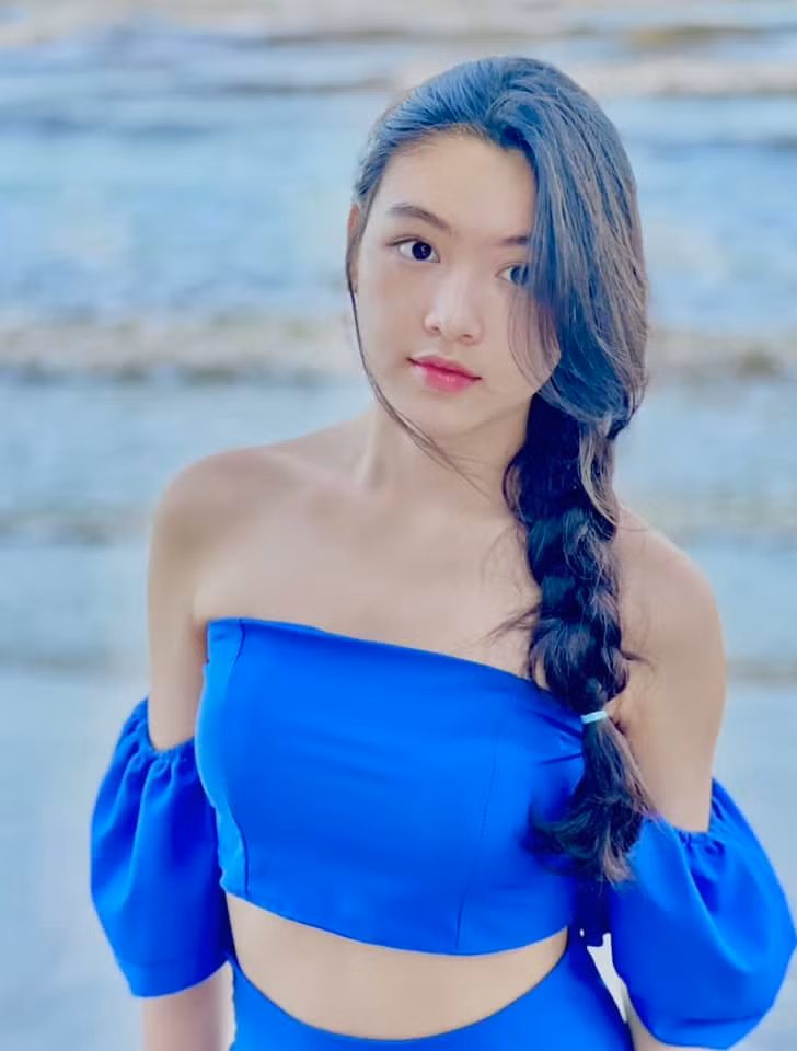 Thậm chí, netizen còn vào "xin vía" mong sau này mình sinh được một cô con gái xinh đẹp như vậy.