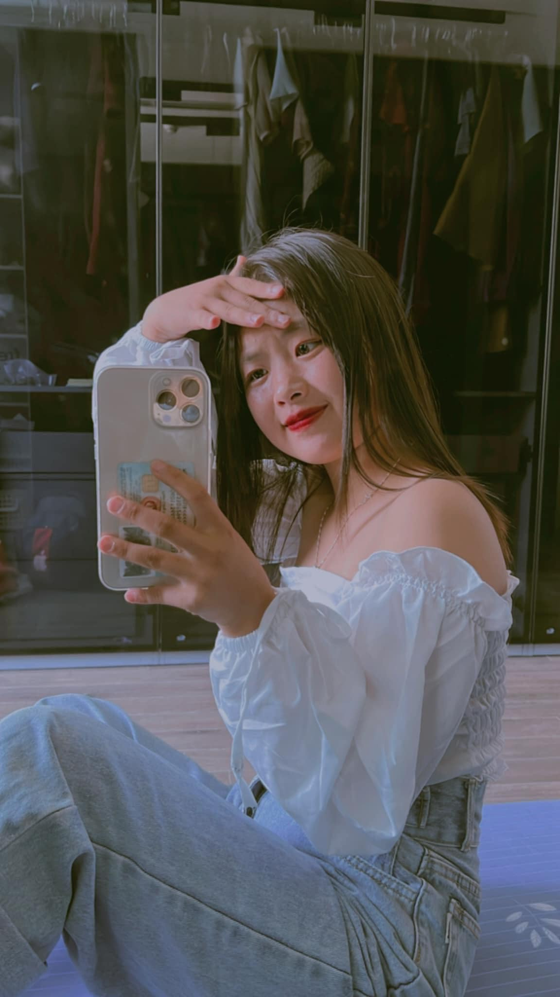 So với thời điểm ngày trước, hiện tại cô bé Phúng Phính Hà Giang ngày càng xinh đẹp và tự tin hơn trước máy quay.