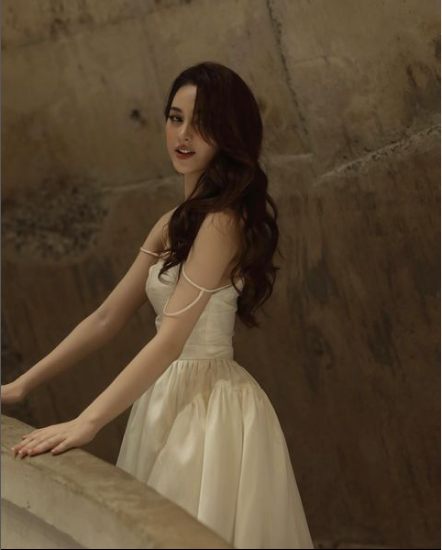 Với đam mê múa từ nhỏ, H Duyên B'krông mơ ước trở thành diễn viên múa chuyên nghiệp.