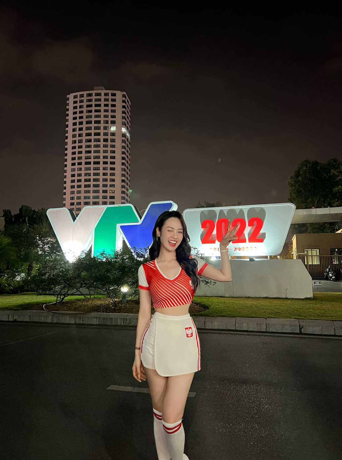 Vũ Trà My đến từ Nghệ An là hot girl nổi bật khi xuất hiện trong chương trình "Nóng cùng World Cup 2022".