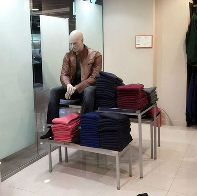 Đây đúng chuẩn là ma nơ canh hướng nội. Ảnh: Tổng hợp